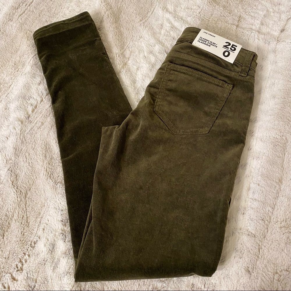 Joe Fresh green corduroys w stretch / skinny fit size 25